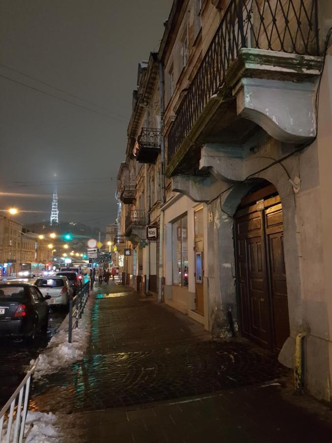 Hostel "Гном & Gnome" Lviv Exteriör bild
